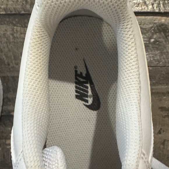 White Nike Sneakers - Picture 3 of 4